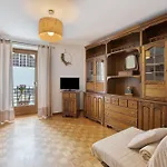 Apartment Delfine La Salle